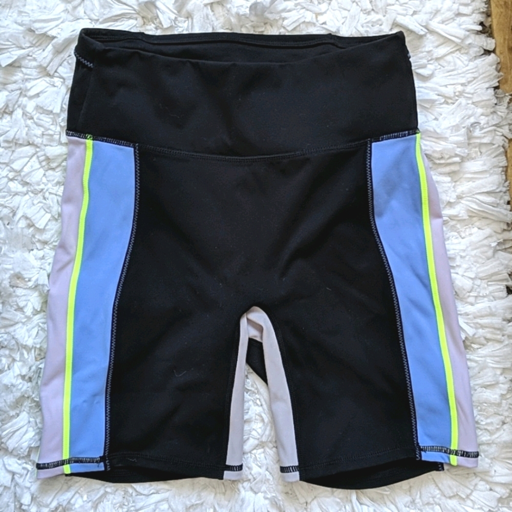 Fabletics Women's Small BRAND NEW Bike shorts